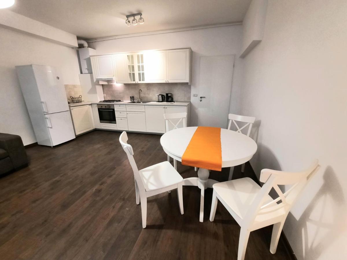 Pif Apartments Sadoveanu Braşov Exterior foto