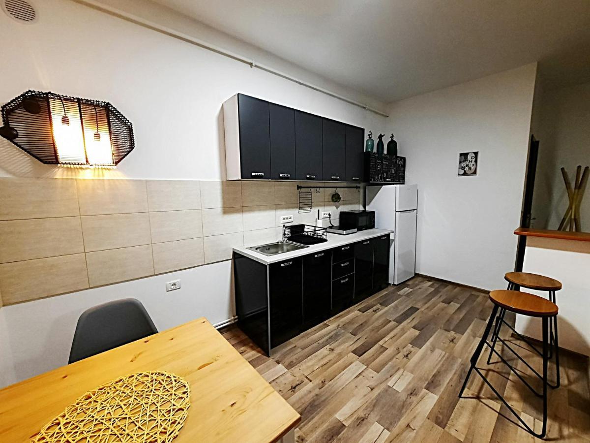 Pif Apartments Sadoveanu Braşov Exterior foto