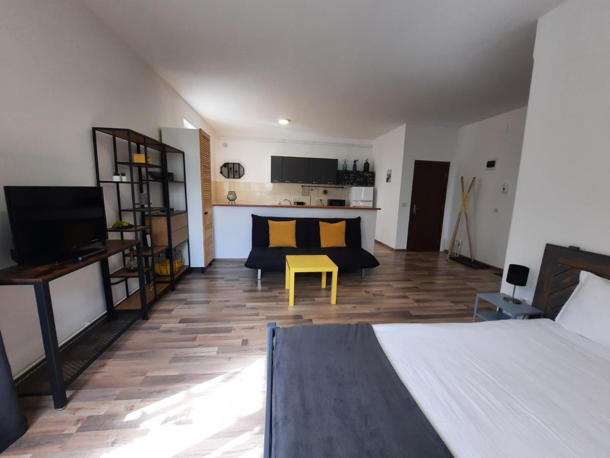 Pif Apartments Sadoveanu Braşov Exterior foto