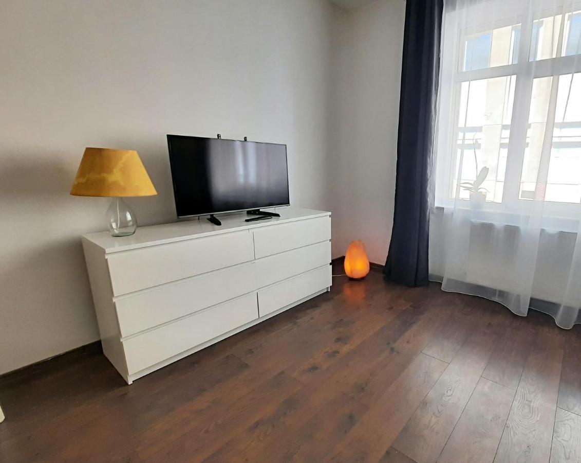 Pif Apartments Sadoveanu Braşov Exterior foto
