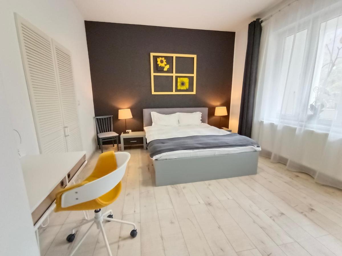 Pif Apartments Sadoveanu Braşov Exterior foto
